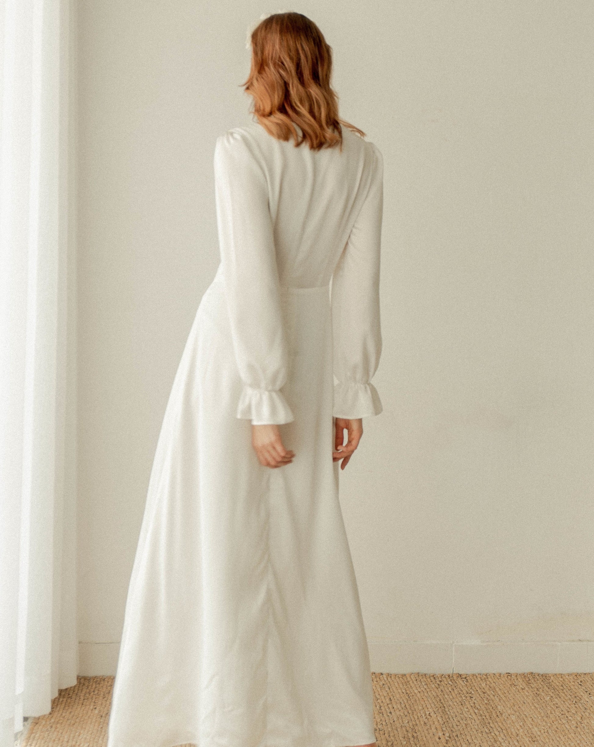 Caroline Cream White Long Sleeves Dress / Floor length Satin Dress / Button detail Simple Wedding Dress Noire Caroline Cream White Long Sleeves Dress / Floor length Satin Dress / Button detail Simple Wedding Dress Noire